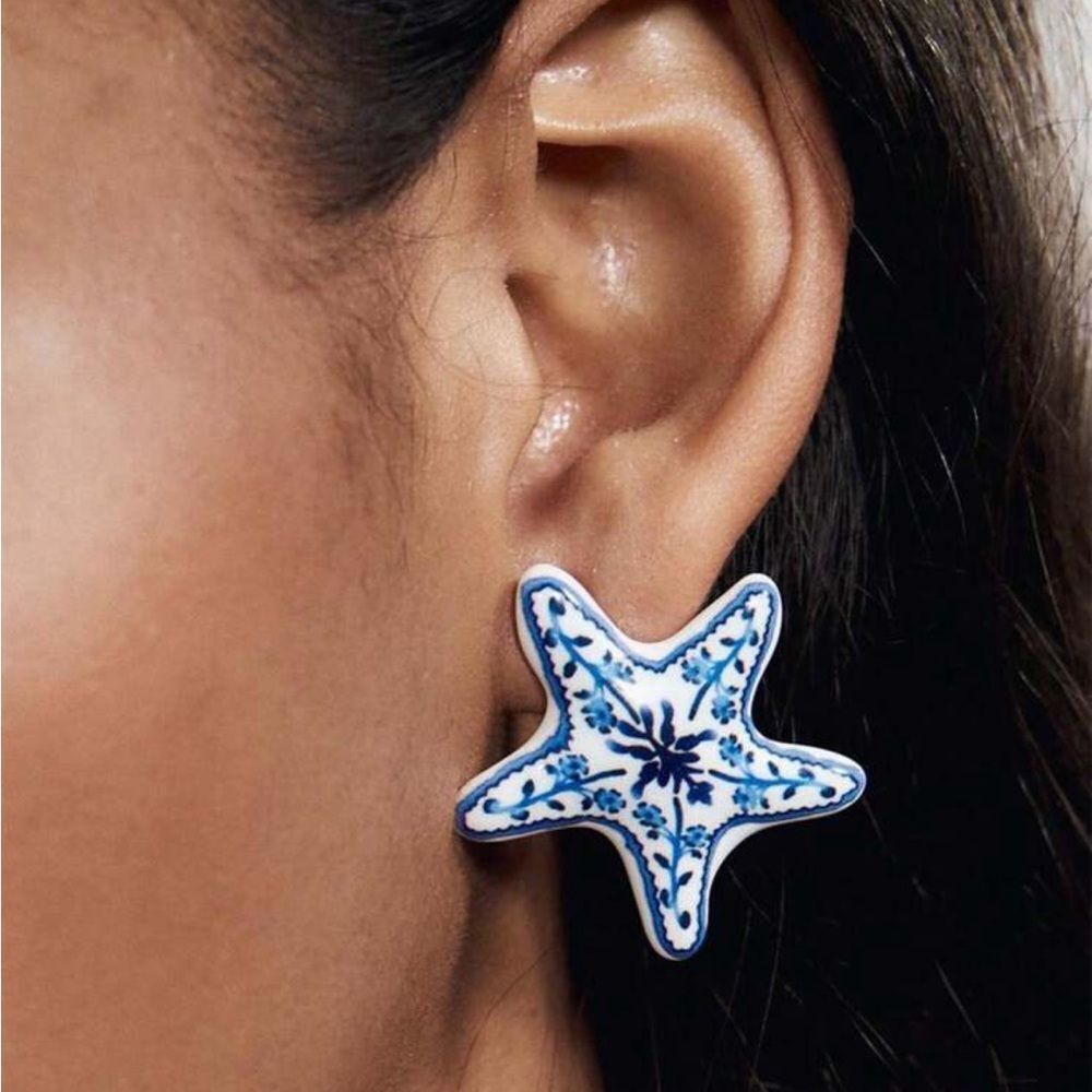 Blue and White Starfish Earrings A1265